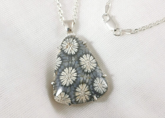Pendentif Corail Fossilisé gris Argent