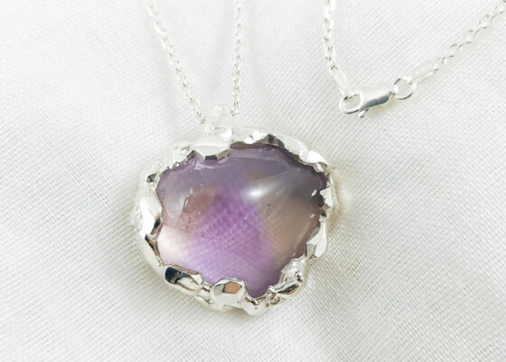 Pendentif le phoque sur la banquise Argent et Amétrine